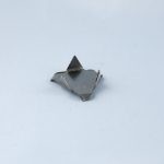 trépied en acier diamètre 18mm, pointes très fines pour ne pas laisser de marques sur vos pièces cuites