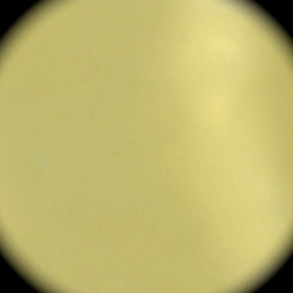 Une très belle couleur or clair ou jaune clair métallique de la gamme 5524 Héraeus